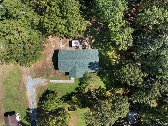170 Garrett Lane, Thomasville, NC 27360