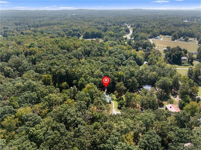 170 Garrett Lane, Thomasville, NC 27360