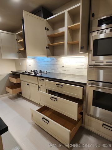 121 S Brown Street, Vinita, OK 74301