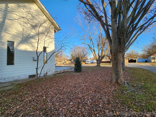 121 S Brown Street, Vinita, OK 74301