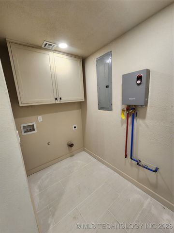 121 S Brown Street, Vinita, OK 74301