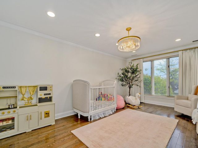 7201 N Lincoln Avenue 205, Lincolnwood, IL 60712