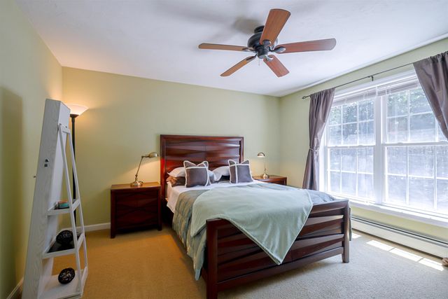 14 Meadow Brook Crossing, Sandown, NH 03873