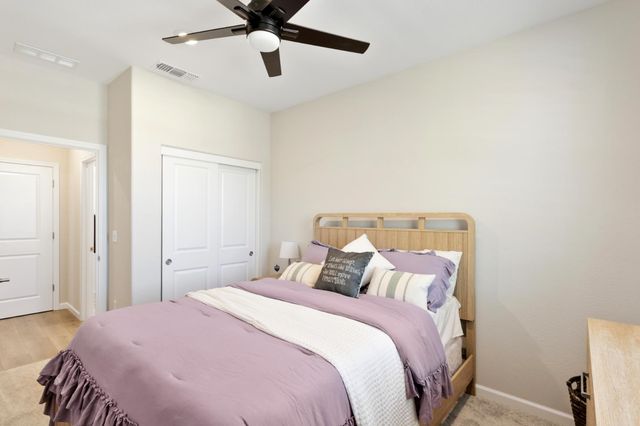1375 Carson River Dr, Lincoln, CA 95648