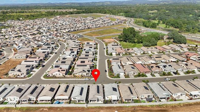 1375 Carson River Dr, Lincoln, CA 95648