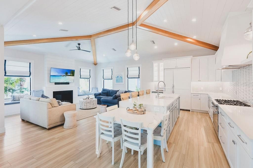 Image 12 of property listing at 526 SEAGULL WAY, Anna Maria, FL 34216