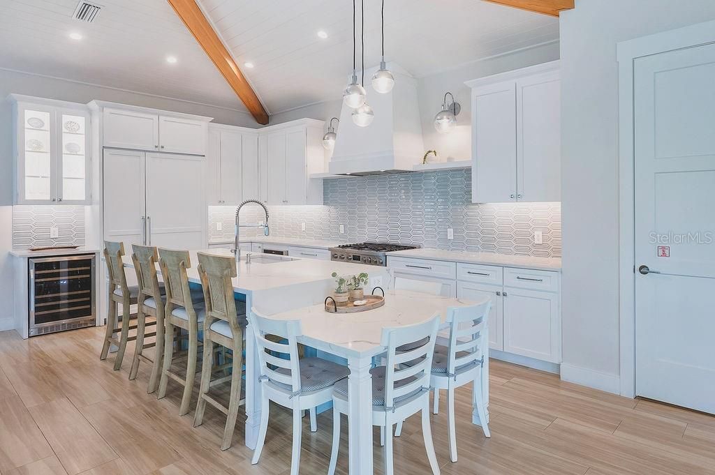 Image 13 of property listing at 526 SEAGULL WAY, Anna Maria, FL 34216
