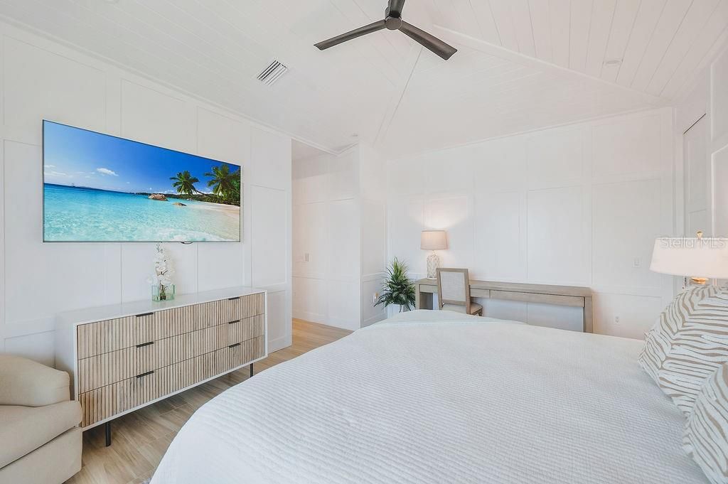 Image 40 of property listing at 526 SEAGULL WAY, Anna Maria, FL 34216