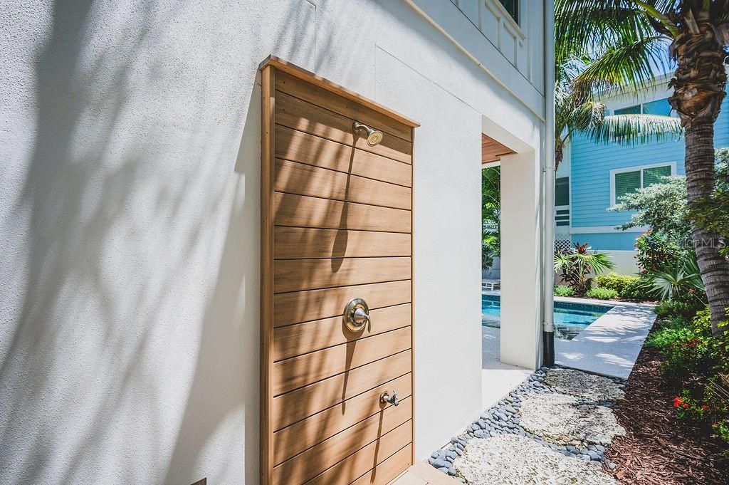 Image 55 of property listing at 526 SEAGULL WAY, Anna Maria, FL 34216