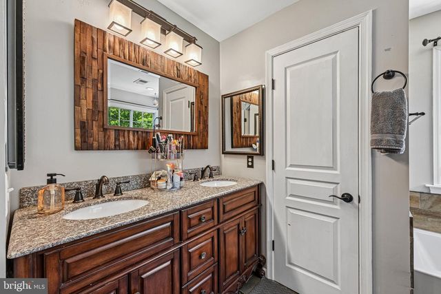 6729 LOWES LN, Elkridge, MD 21075