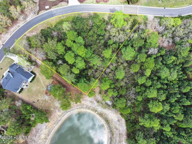 9319 Fallen Pear Lane NE, Leland, NC 28451