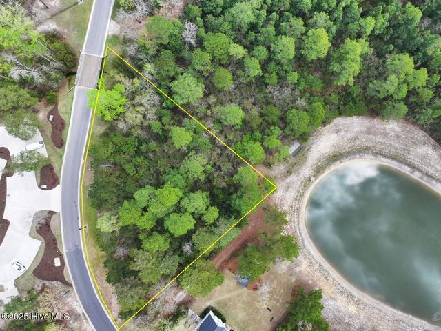 9319 Fallen Pear Lane NE, Leland, NC 28451