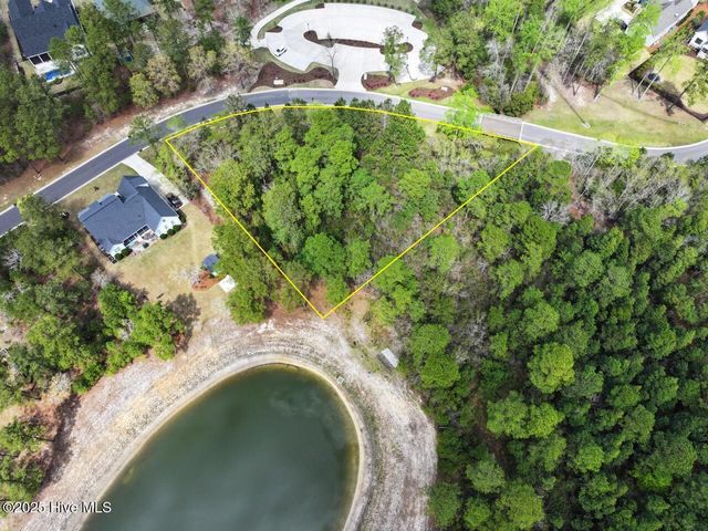 9319 Fallen Pear Lane NE, Leland, NC 28451