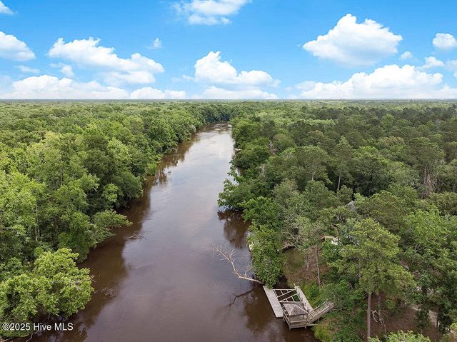 9319 Fallen Pear Lane NE, Leland, NC 28451