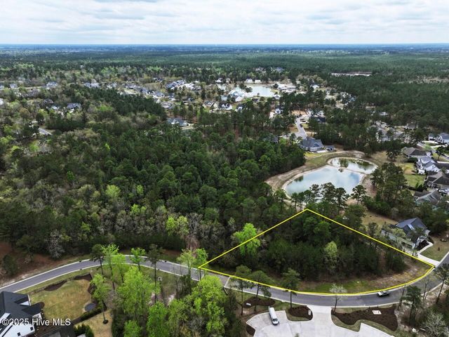 9319 Fallen Pear Lane NE, Leland, NC 28451