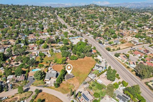 10752 Lupin Way, La Mesa, CA 91941