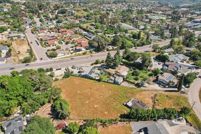 10752 Lupin Way, La Mesa, CA 91941