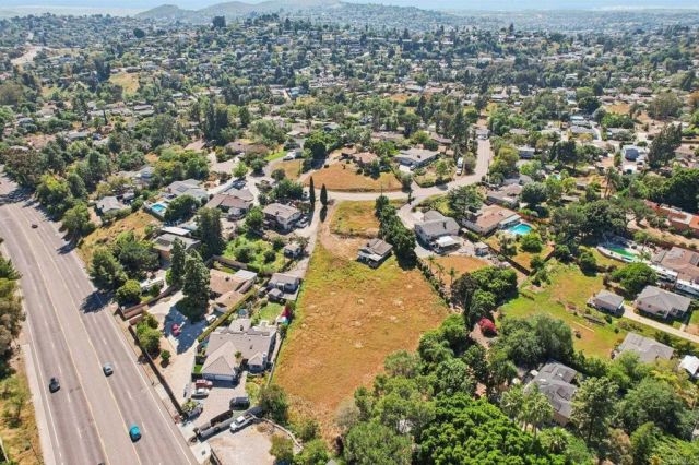 10752 Lupin Way, La Mesa, CA 91941