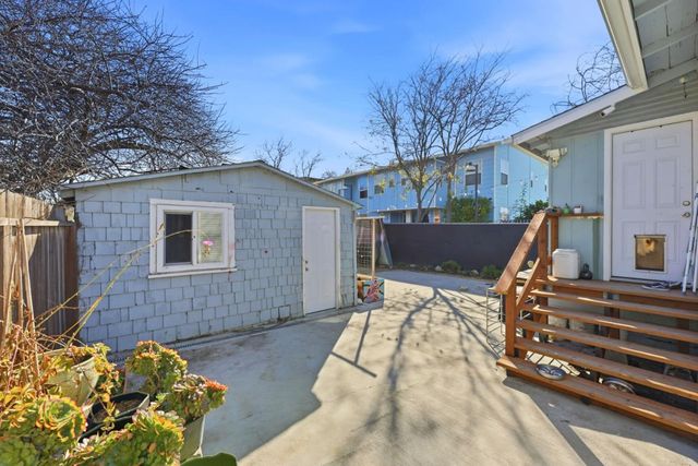 1000 81st Avenue, Oakland, CA 94621