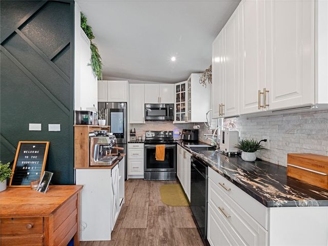 106 E JINKINS CIRCLE, Sanford, FL 32773