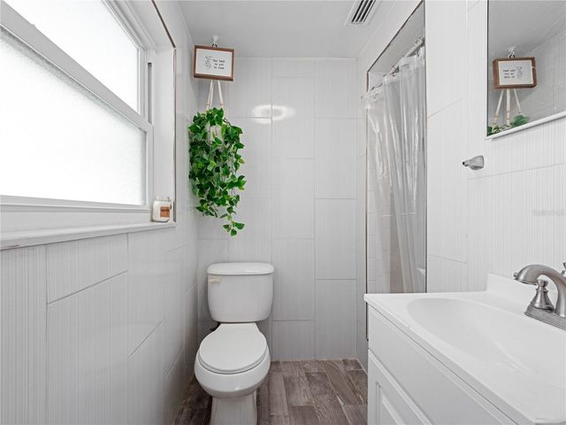 106 E JINKINS CIRCLE, Sanford, FL 32773