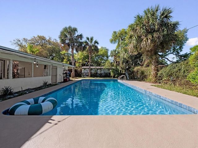 106 E JINKINS CIRCLE, Sanford, FL 32773