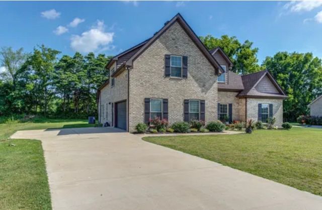 2208 Audubon Ln, Murfreesboro, TN 37128