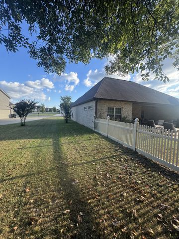 2208 Audubon Ln, Murfreesboro, TN 37128
