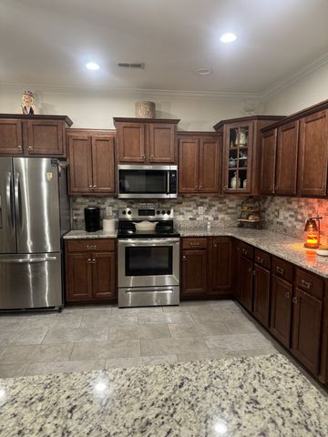 2208 Audubon Ln, Murfreesboro, TN 37128