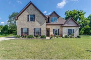 2208 Audubon Ln, Murfreesboro, TN 37128