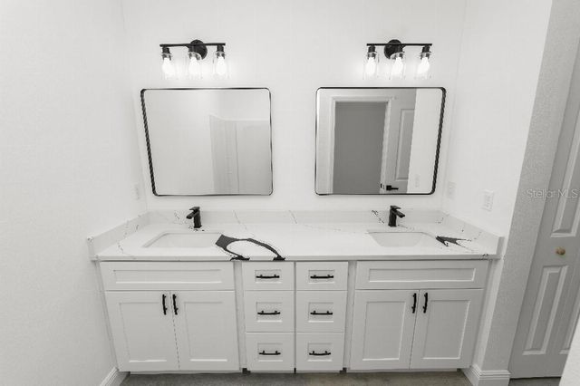 1115 N SWINDELL AVENUE, Lakeland, FL 33805