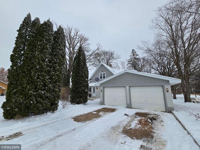 311 Big Woods Lane, Annandale, MN 55302
