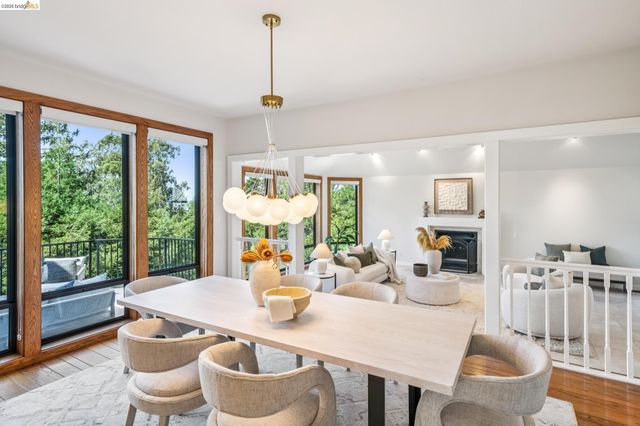 6277 Wood Dr, Oakland, CA 94611