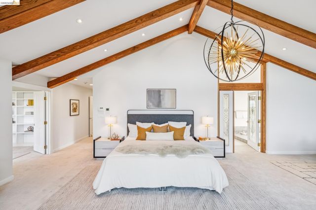 6277 Wood Dr, Oakland, CA 94611