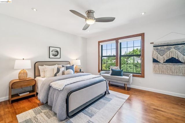 6277 Wood Dr, Oakland, CA 94611