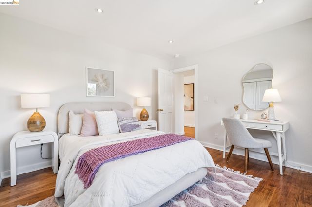 6277 Wood Dr, Oakland, CA 94611