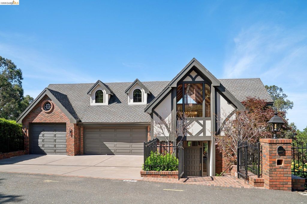 6277 Wood Dr, Oakland, CA 94611