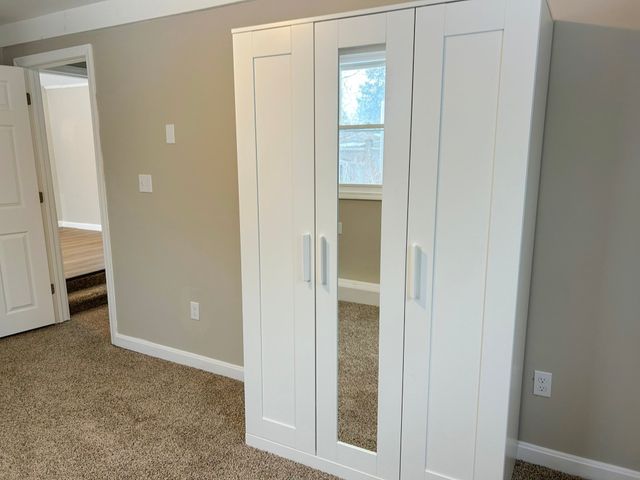 16 Upton St, Hanson, MA 02341