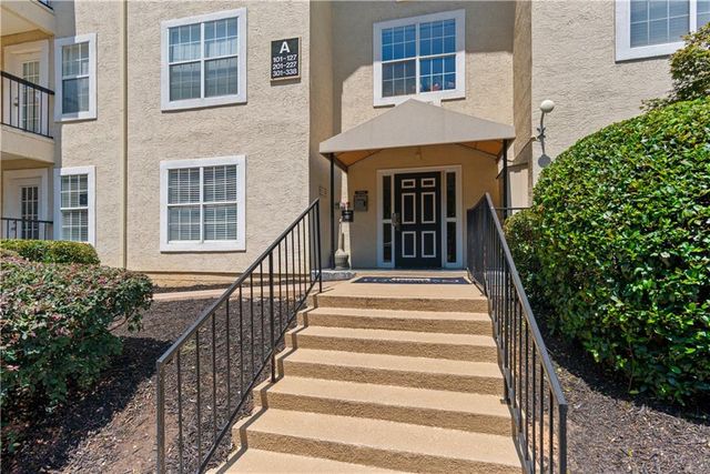 3655 Habersham NE Road 120, Atlanta, GA 30305