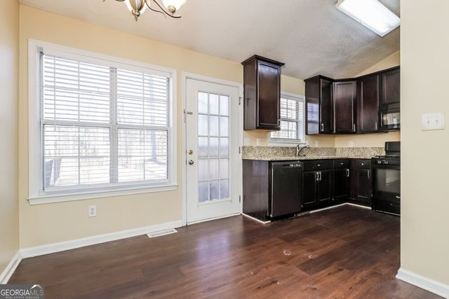 153 Country Mill Lane, Stockbridge, GA 30281