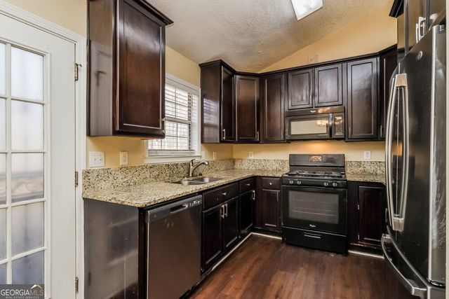 153 Country Mill Lane, Stockbridge, GA 30281