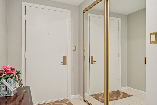 1105 N Mill Street 224, Naperville, IL 60563