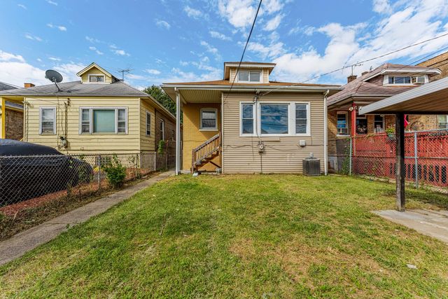 8015 S Justine Street, Chicago, IL 60620
