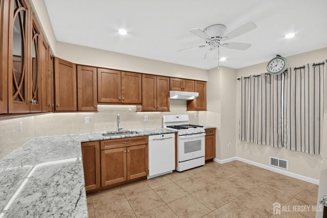 38 Ventura Court, Old Bridge, NJ 08857