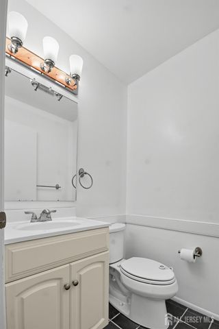 38 Ventura Court, Old Bridge, NJ 08857
