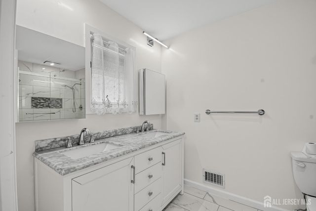 38 Ventura Court, Old Bridge, NJ 08857