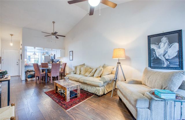 366 47TH AVENUE N 3, St Petersburg, FL 33703