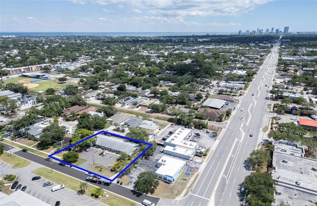 366 47TH AVENUE N 3, St Petersburg, FL 33703