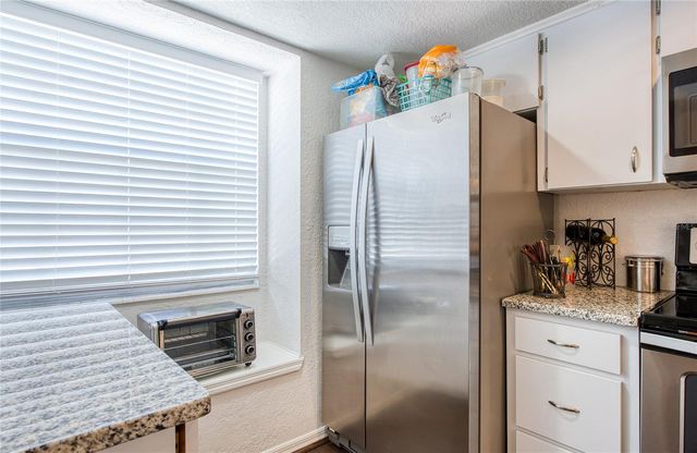 366 47TH AVENUE N 3, St Petersburg, FL 33703