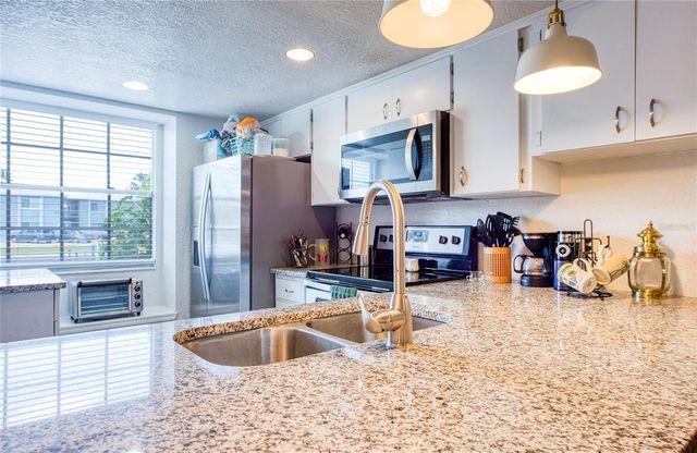 366 47TH AVENUE N 3, St Petersburg, FL 33703